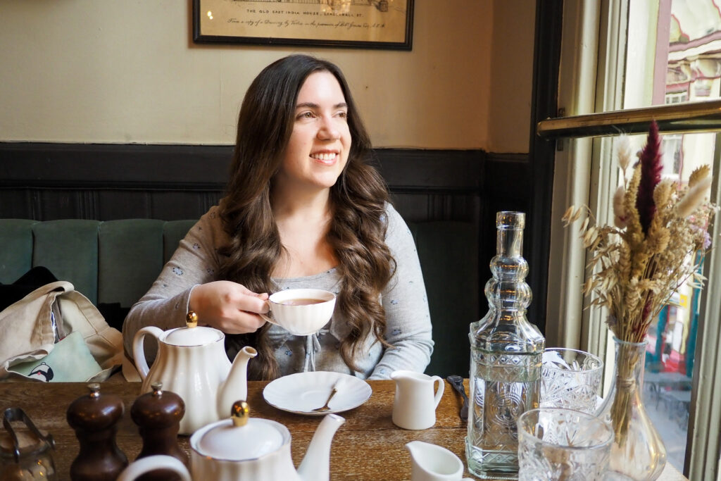 Author at The Lamb Tavern in London, England during a long layover